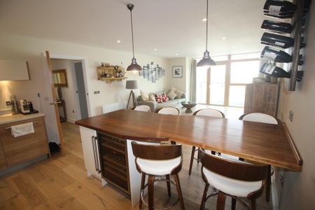 2 bedroom apartment to rent - Photo 5