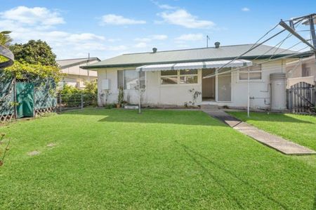 46 Elizabeth Street, Sawtell NSW 2452 - House For Rent | Domain - Photo 4