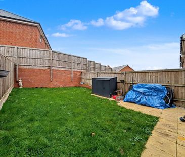 3 bedroom semi-detached house to rent - Photo 6