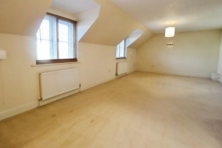 3 bedroom apartment to rent - Photo 5