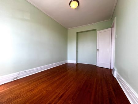 For Lease - 129 Kenwood Avenue, Toronto, Ontario - Photo 5