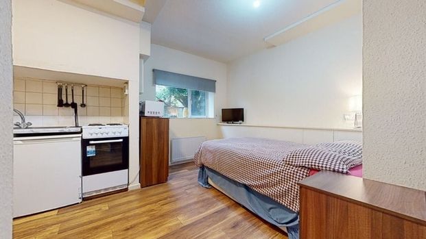 Studio Flat, Chatsworth Road, NW2 - Photo 1