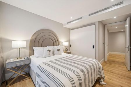 4 bedroom flat to rent - Photo 2