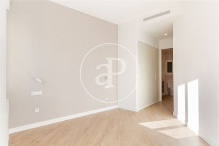 Flat for rent with views in Gran Vía (Valencia) - Photo 3