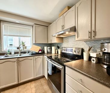 For Lease - 13 Benjamin Lane, Barrie, Ontario - Photo 3