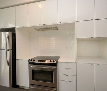 For Lease - 331 Squire Crescent, Oakville, Ontario - Photo 3