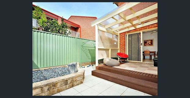 Sun Filled Home - Photo 1