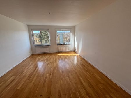 Dunderbacksvägen, Finspång - Photo 2