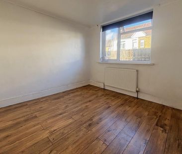 2 bedroom maisonette to rent - Photo 3