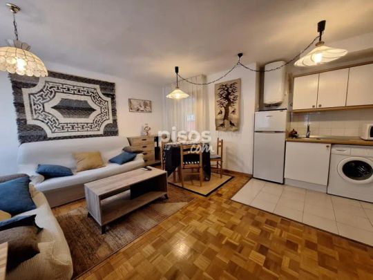 Piso en alquiler en Calle de las Membrilleras - Photo 1