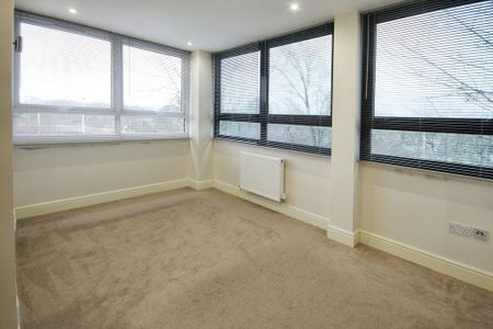 2 bedroom apartment to rent - Photo 3