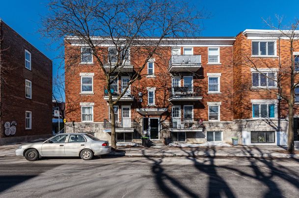 6415 Rue Laurendeau Montréal (Le Sud-Ouest), QC H4E - Photo 1