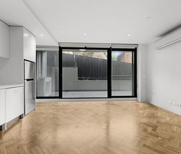 Stylish & Convenient Living in Prime Doncaster Location - Photo 6