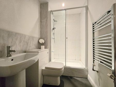 2 bedroom apartment to rent - Photo 2