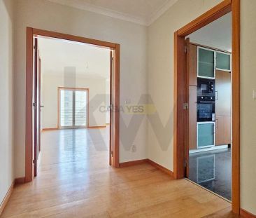 Apartment T3 in Oeiras e São Julião da Barra, Paço de Arcos e Caxias, Oeiras - Photo 1