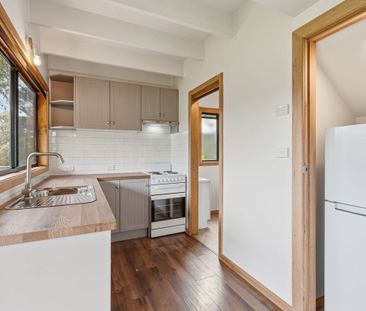 Charming 2-Bedroom Tiny Home - Photo 6