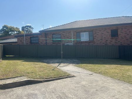 2/194 Gladstone Avenue, Coniston, NSW 2500 - Photo 4