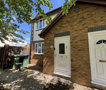 2 bedroom semi-detached house to rent - Photo 5