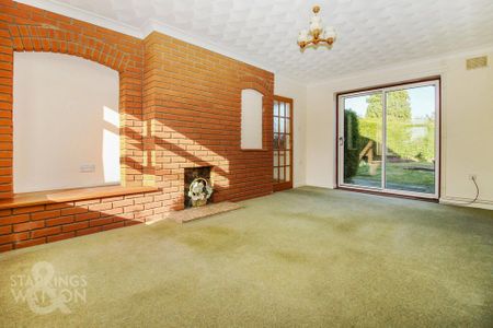 3 bedroom end of terrace house to rent - Photo 2