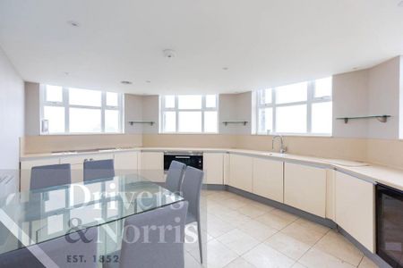 3 bedroom duplex to rent - Photo 4
