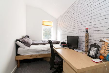 232 Hubert Road - Photo 4