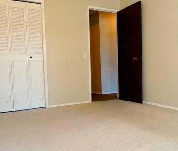 2 Bed Condo | Backing Onto Green Space | Heat & Water Included | Pe... - Photo 4