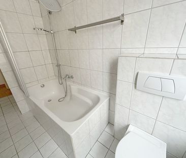 Trier: Charmante Altbauwohnung mit Flügeltür und hohen Decken - Photo 3