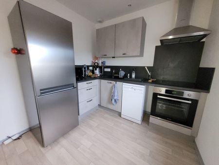 Location Appartement 3 pièces 50m² - Photo 3