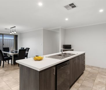 IDEAL FAMILY HOME (AVAILABLE FROM 5TH DECEMBER) - Photo 5