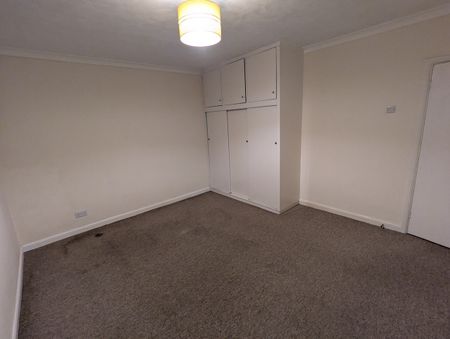 2 Bed Flat, Avenue Court, SO17 - Photo 3