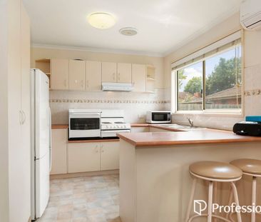 Comfortable Student Living Moments from Monash University - Photo 5