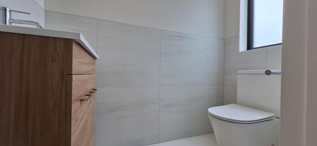 Brand new over the Shore. - Photo 1