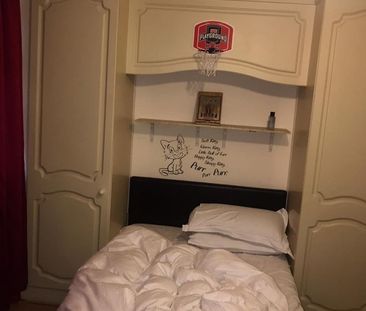 5 Bed Terraced House, Atkinson Road, E16 - Photo 5