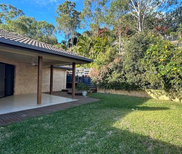 SPACIOUS 4 BEDROOM FAMILY HOME WITH MODERN COMFORTS - Photo 3