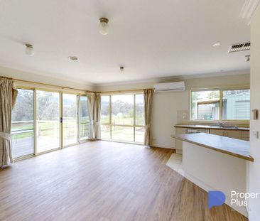 Charming home on land! - Photo 6