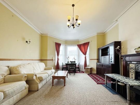 2 Bed Maisonette, Westmoreland Road, BS6 - Photo 1