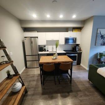 1 Bed 1 Bath Condo in Vic West/Railyards w/ large patio - Photo 4