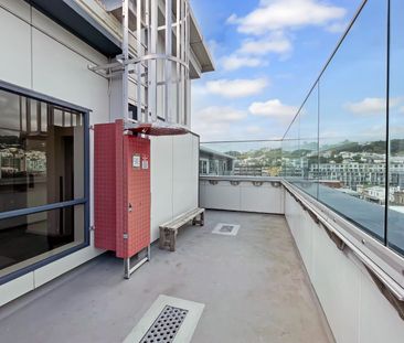 Apartment Living - Photo 3