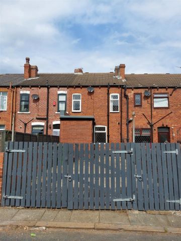 Ambler Street, Castleford - Photo 2