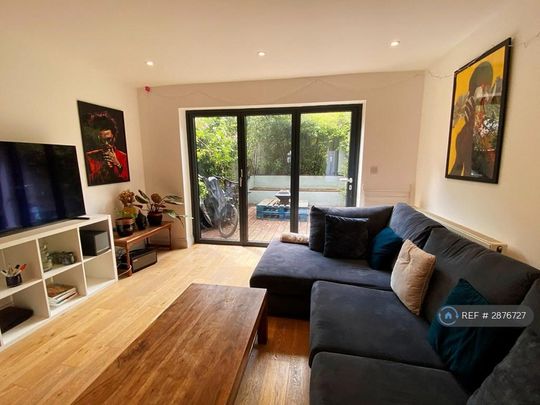 3 bedroom detached house to rent - Photo 1