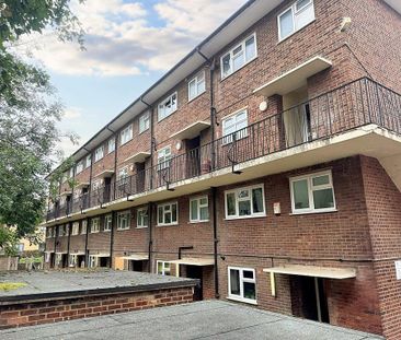 2 bedroom maisonette to rent - Photo 1