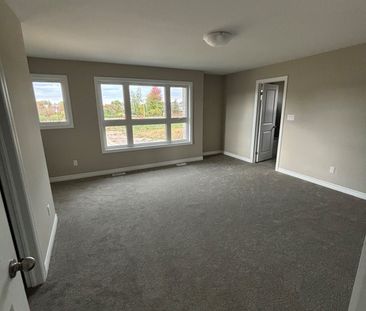 For Lease - 258 Wellandvale Drive, Welland, Ontario - Photo 3