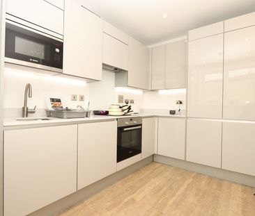 Room in a Shared Flat, Surrey Quays Road, SE16 - Photo 6