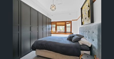 Two Bedroom House with Huge Backyard and Sauna. - Photo 4