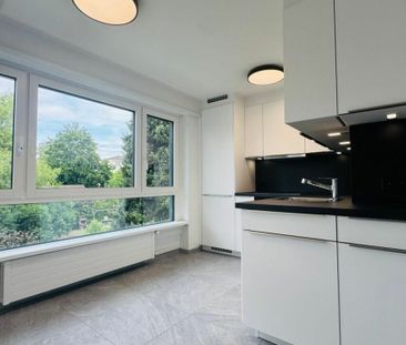 Totalsanierte 2.5-Zimmer-Wohnung mit Hobbyraum, Balkon, Estrich, Ke... - Photo 4