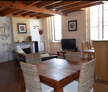 Location Appartement 3 pièces 92m² BORDEAUX 33000 - Photo 1