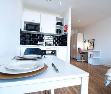 Studio to let in Liverpool - Photo 5