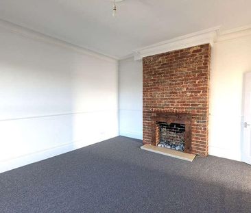 Ryde, Isle Of Wight, PO33 - Photo 1