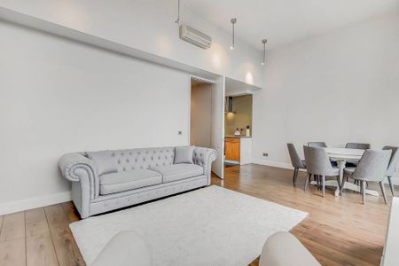 2 bedroom penthouse to rent - Photo 2