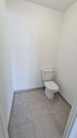 Location Appartement 3 pièces 62m² - Photo 4